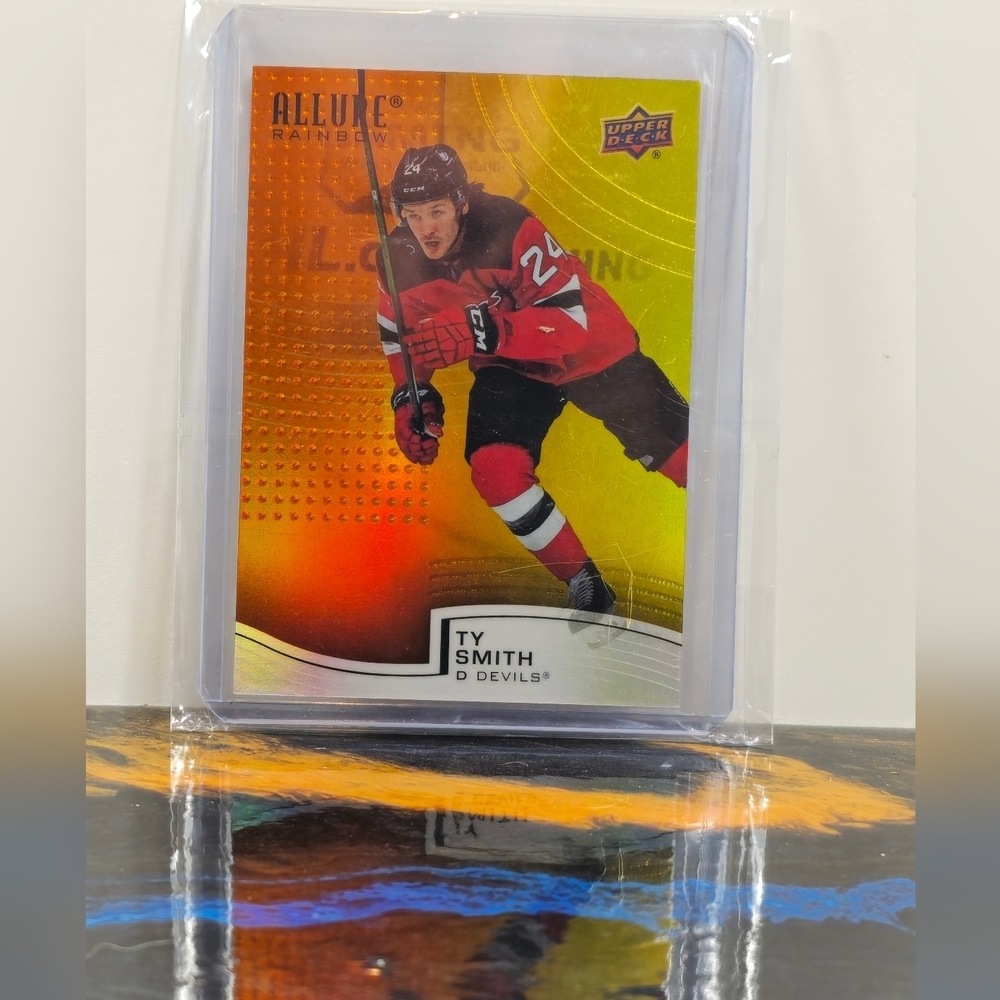 2021-22 UD ALLURE TY SMITH RED ORANGE RAINBOW PARALLEL R-61 Upper Deck  Devils